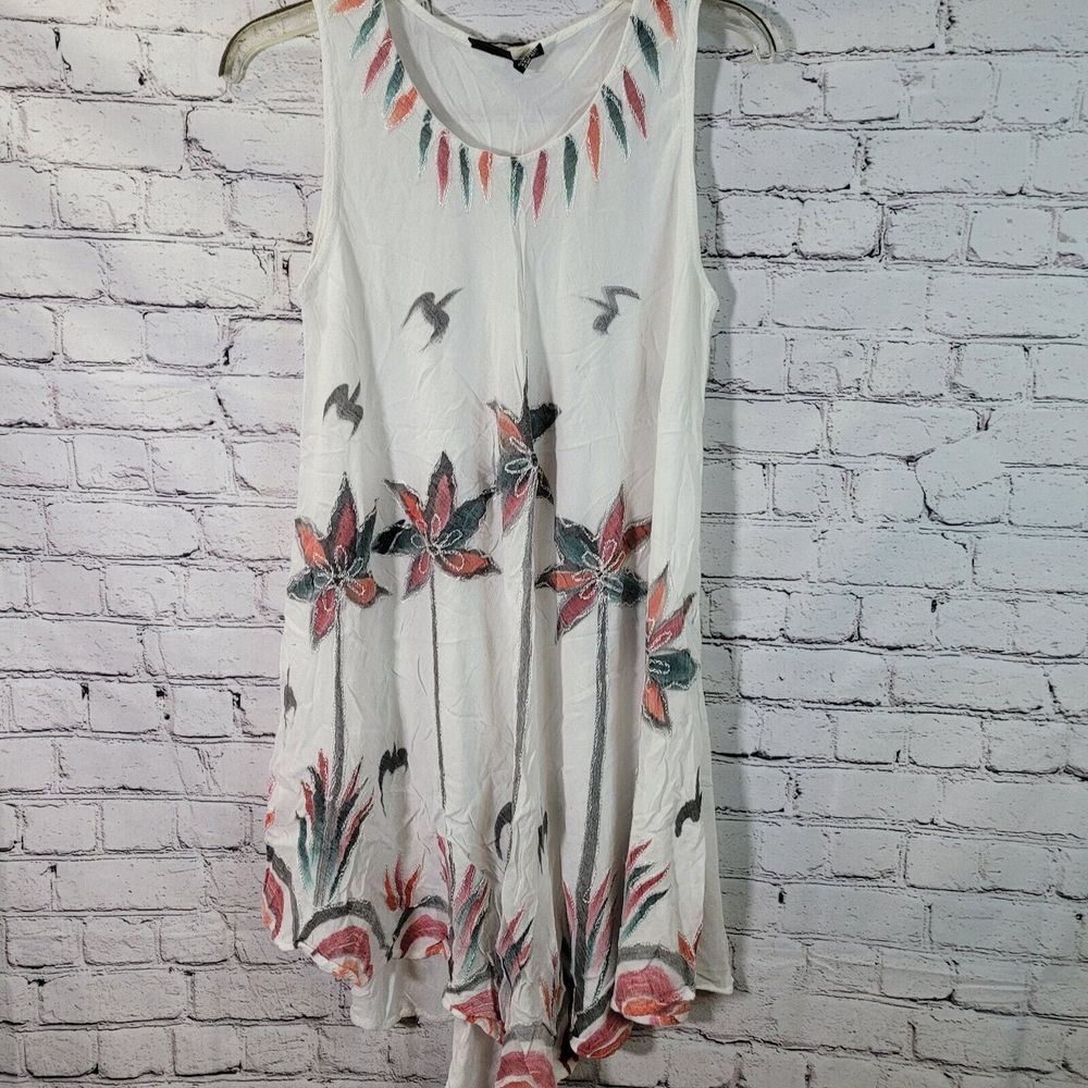 S.R. Fashion Tank Top Womens Plus Size White Tropical Floral Hummingbird Excllnt